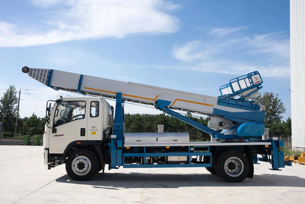 昌乐云梯上料车租赁费用