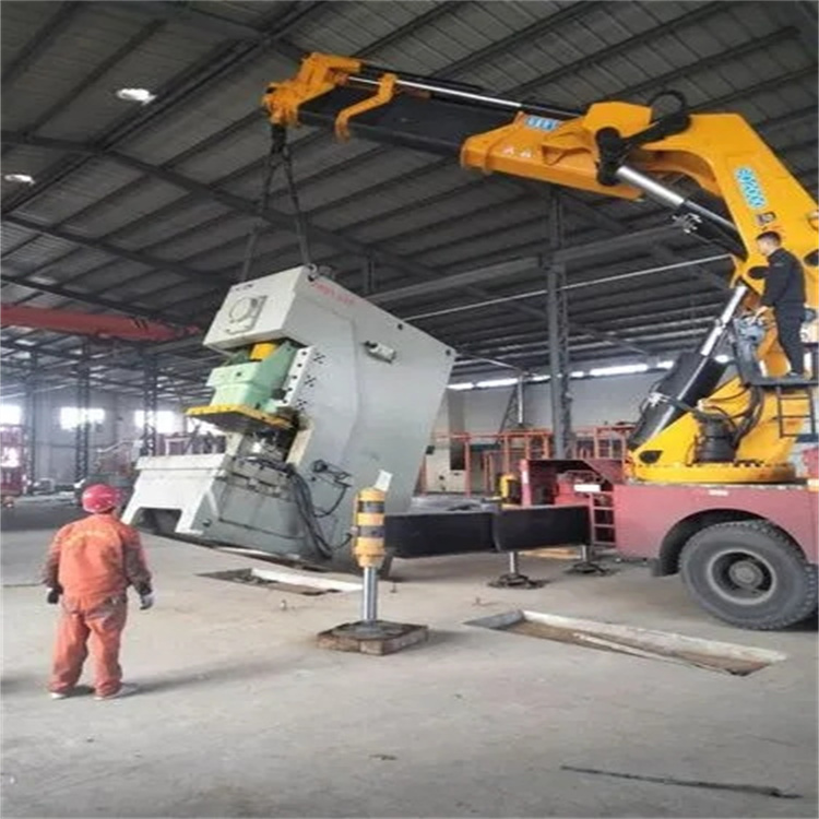 昌乐80吨折臂吊车出租附近电话